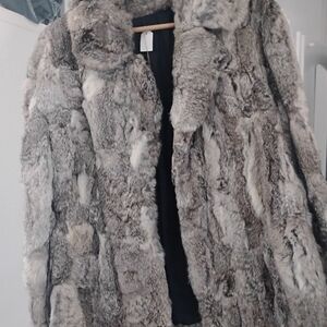 Luxurious Real Rabbit Fur Coat in Gray.